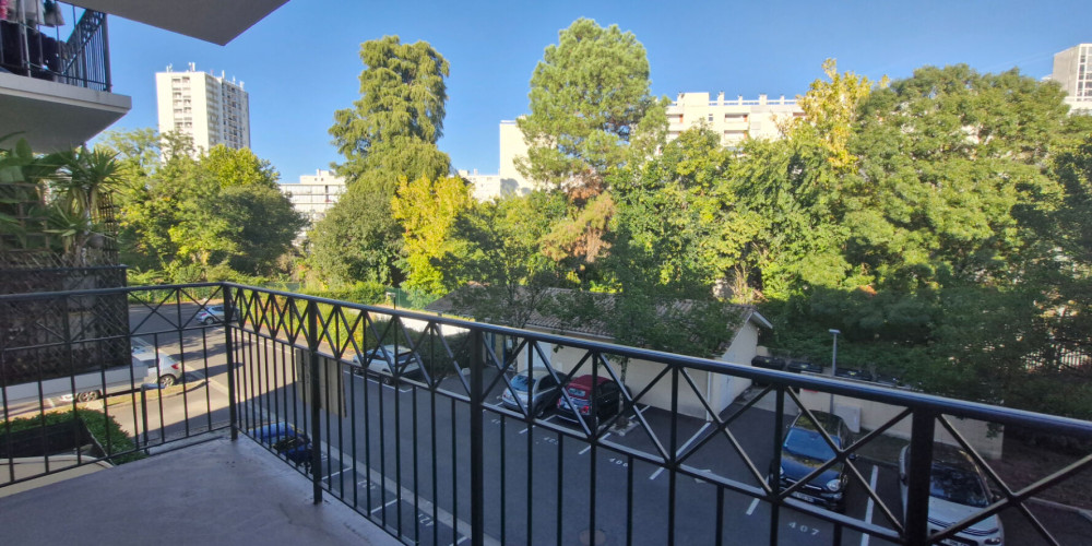 appartement à BORDEAUX (33300)
