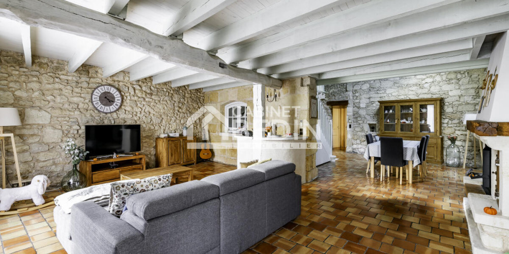 maison à PEUJARD (33240)