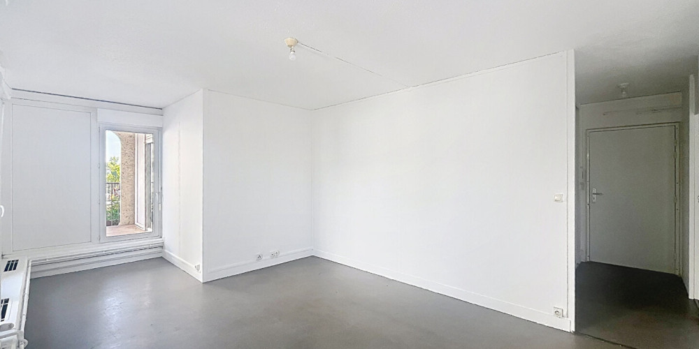 appartement à BORDEAUX (33300)