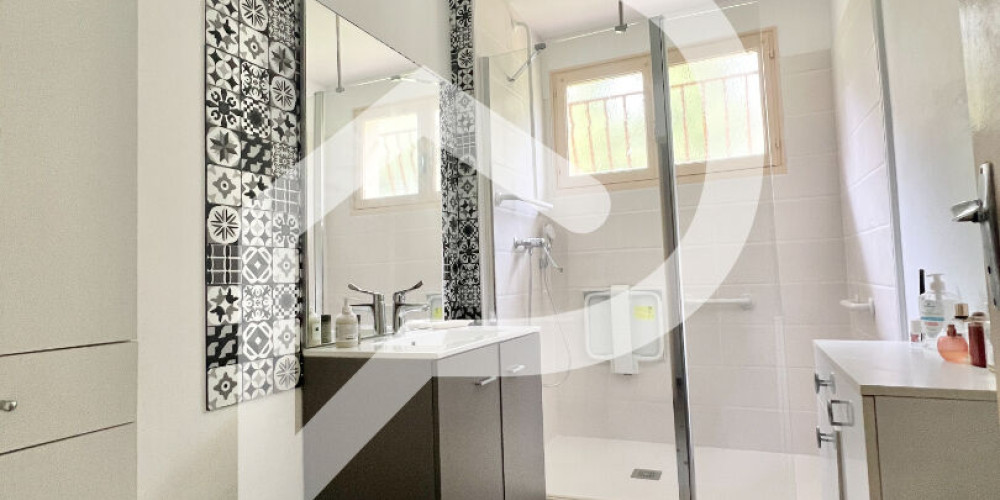 maison à VIGNONET (33330)