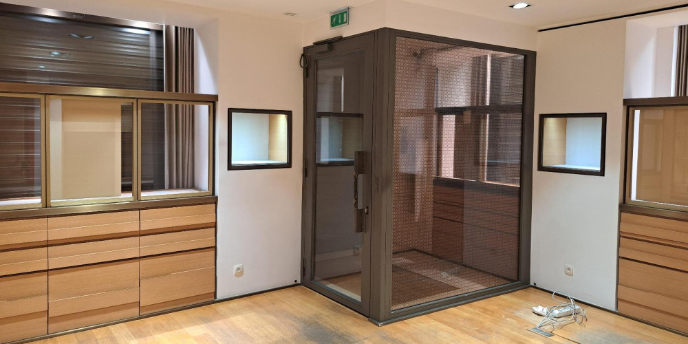 local commercial à BORDEAUX (33000)