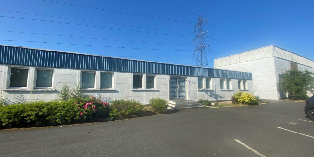 local industriel à BORDEAUX (33300)