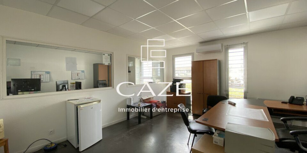 local commercial à ST MEDARD EN JALLES (33160)