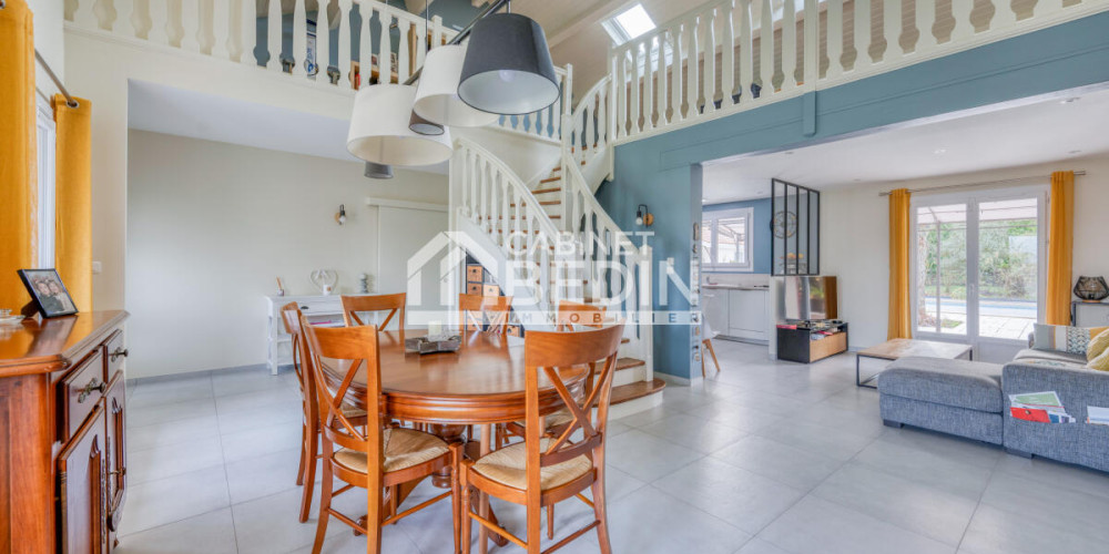 maison à ST MEDARD EN JALLES (33160)