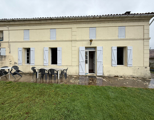 maison  COUTRAS
