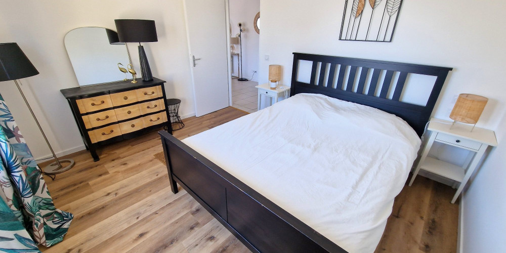 appartement à BAYAS (33230)