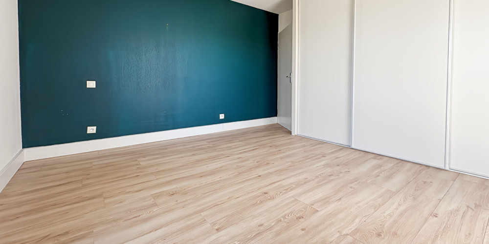 appartement à BRUGES (33520)