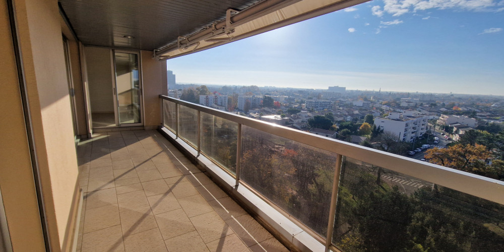 appartement à BORDEAUX (33200)