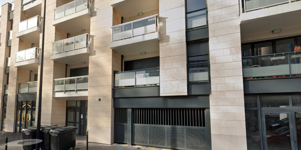 parking à BORDEAUX (33000)