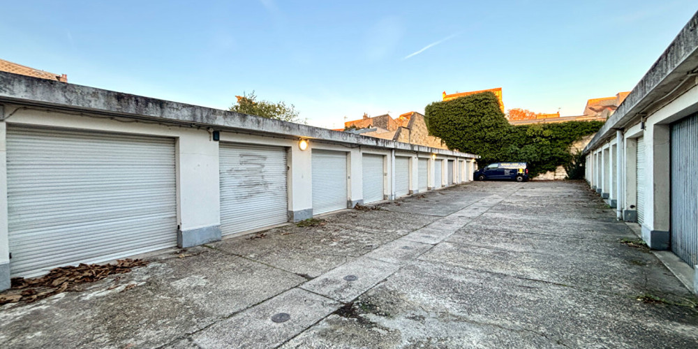 parking à BORDEAUX (33000)