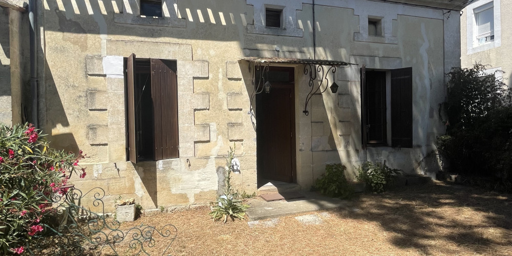 maison à PUISSEGUIN (33570)