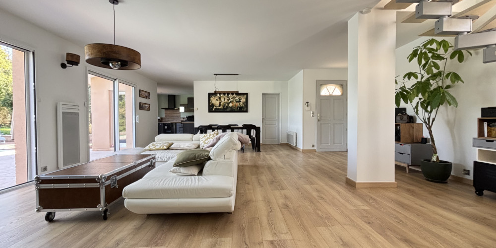 maison à GENISSAC (33420)