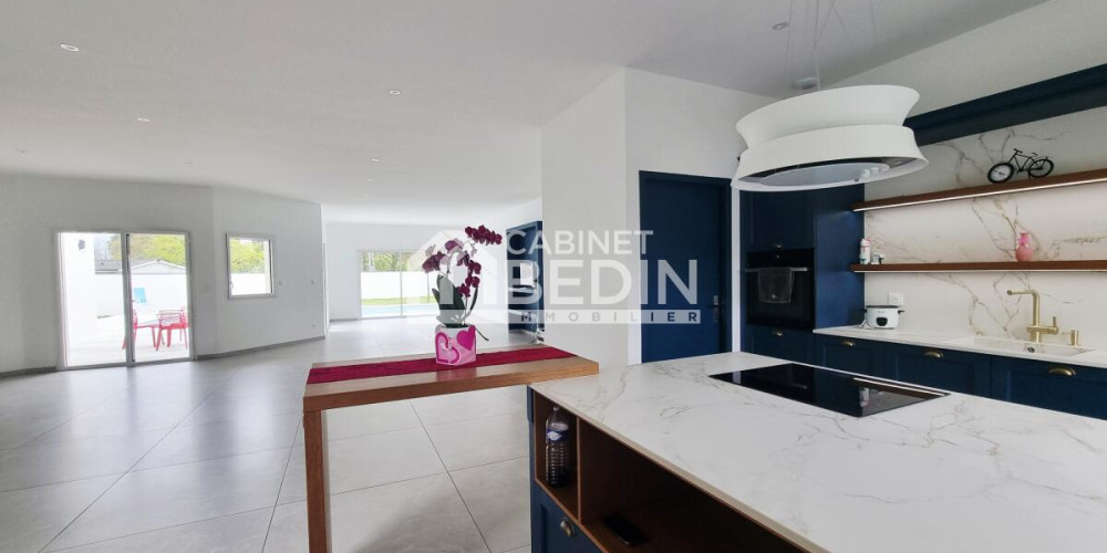 maison à ST JEAN D ILLAC (33127)