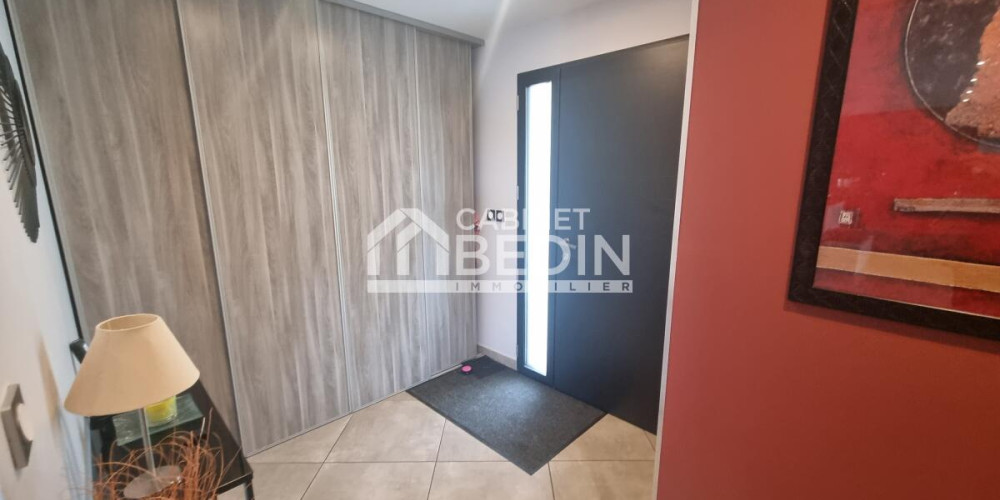 maison à BOURG (33710)