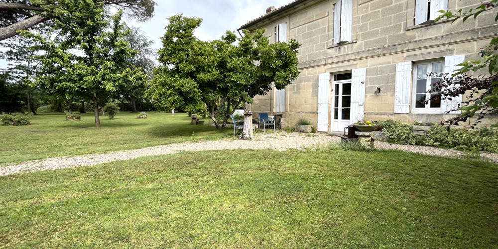 maison à PERISSAC (33240)