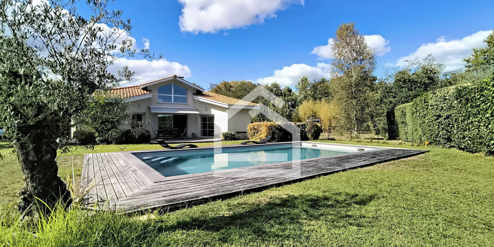 maison à PESSAC (33600)