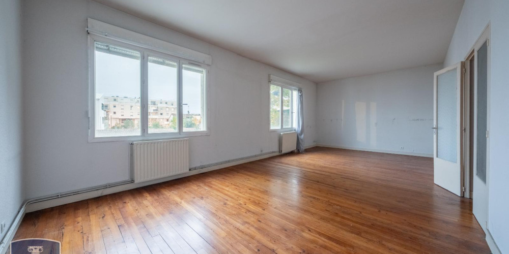 appartement à BORDEAUX (33300)