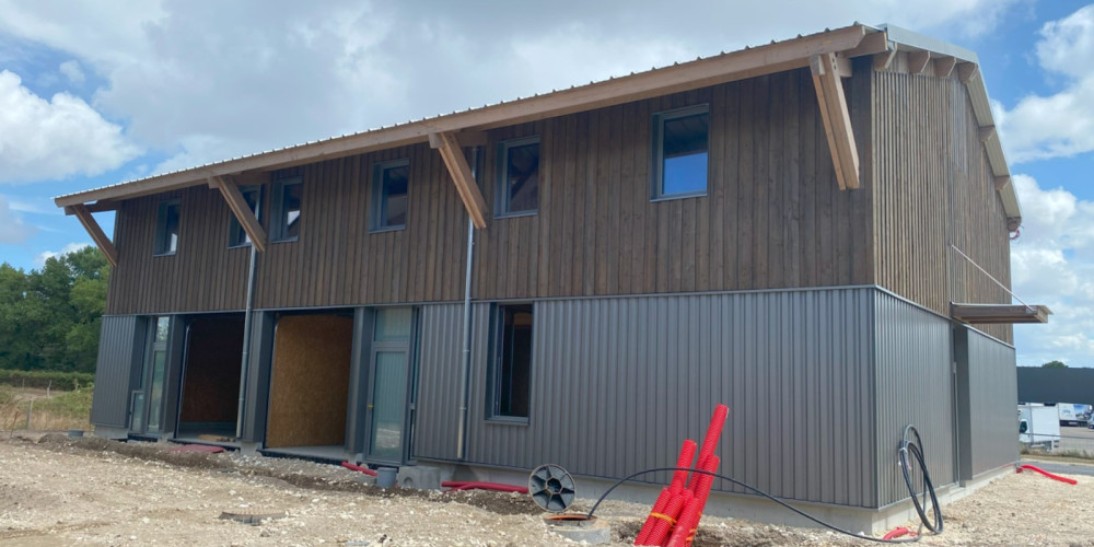 local industriel à LE HAILLAN (33185)