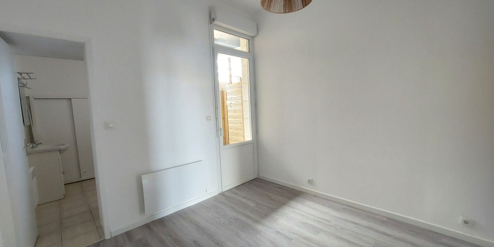 appartement à BORDEAUX (33000)