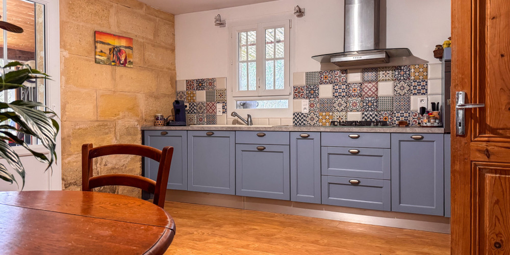 maison à MONTAGNE (33570)