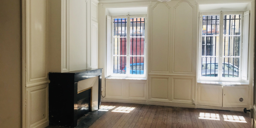 appartement à BORDEAUX (33000)