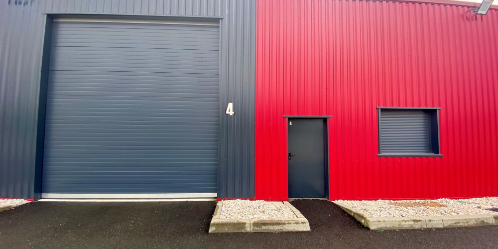 local industriel à ST JEAN D ILLAC (33127)