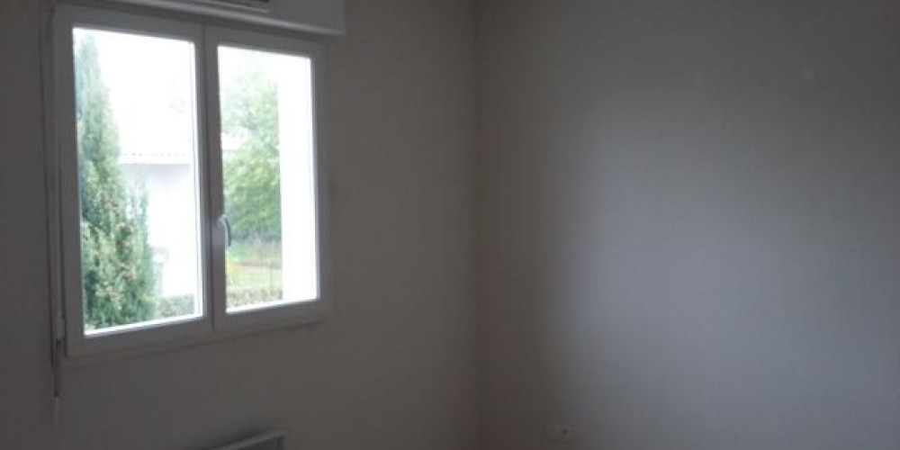 appartement à ST SEURIN SUR L ISLE (33660)