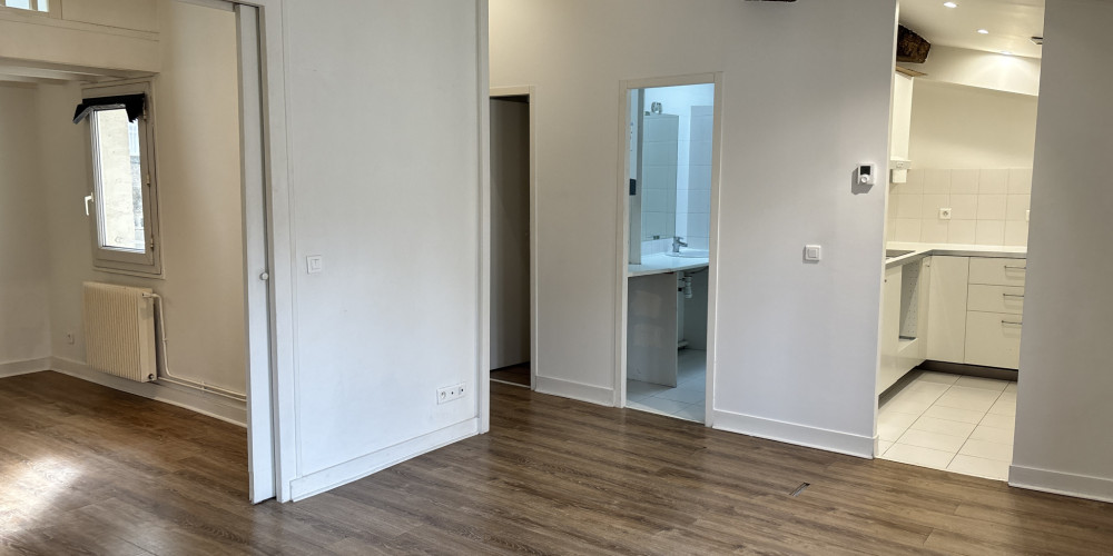 appartement à BORDEAUX (33000)