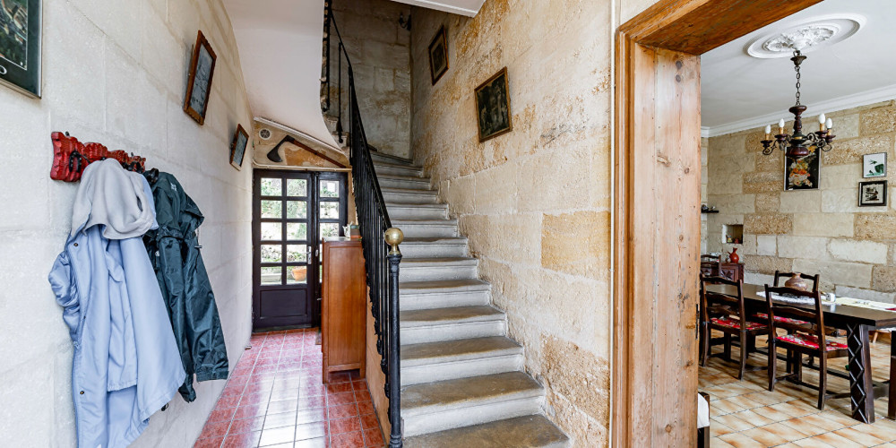 maison à TAURIAC (33710)