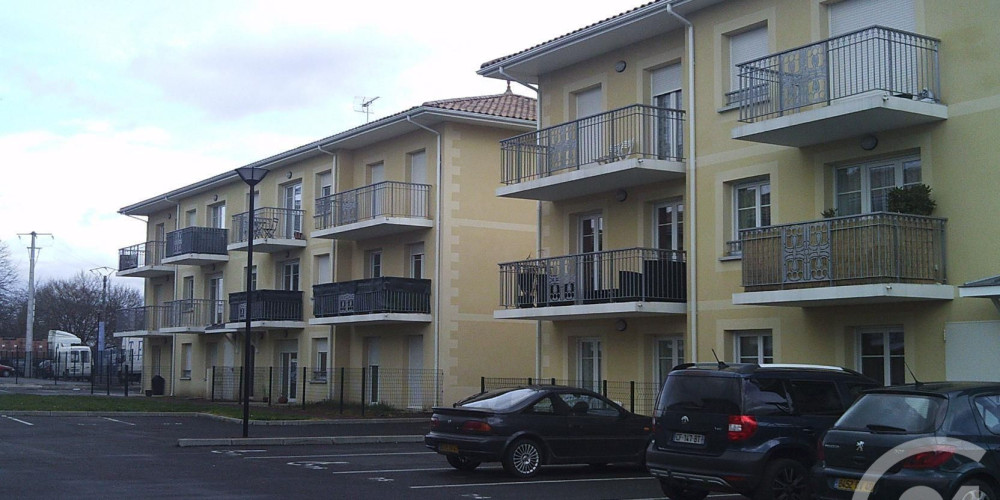 appartement à GIRONDE SUR DROPT (33190)