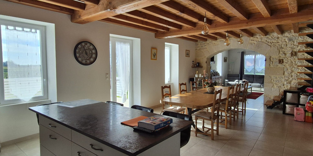 maison à SAUVETERRE DE GUYENNE (33540)