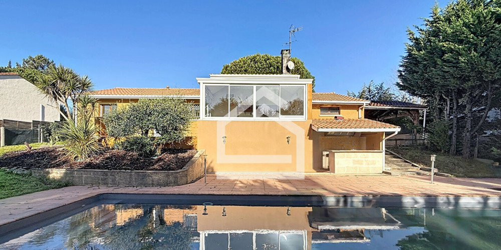 maison à ST AUBIN DE MEDOC (33160)