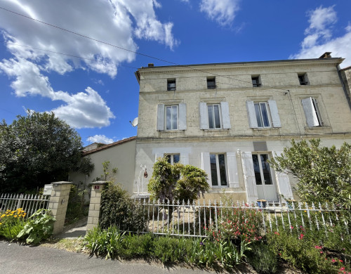 maison  POMEROL