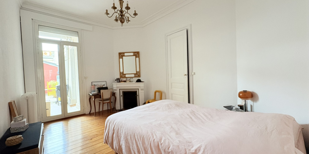 appartement à BORDEAUX (33000)