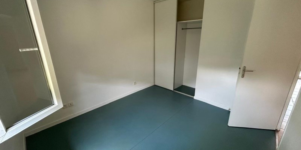 appartement à ETAULIERS (33820)