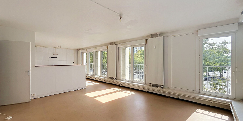 appartement à BORDEAUX (33300)