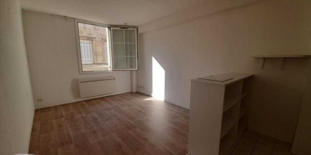 appartement à BORDEAUX (33800)