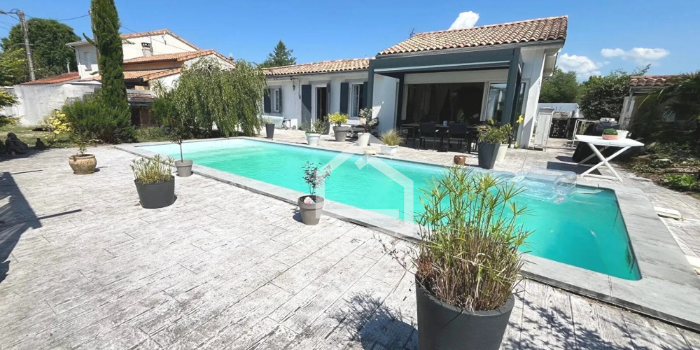 maison à PAREMPUYRE (33290)