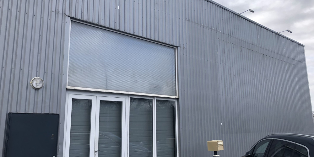 local industriel à YVRAC (33370)