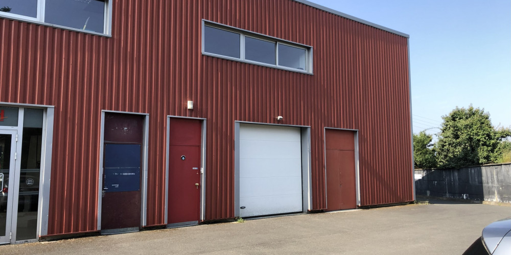 local industriel à ARTIGUES PRES BORDEAUX (33370)