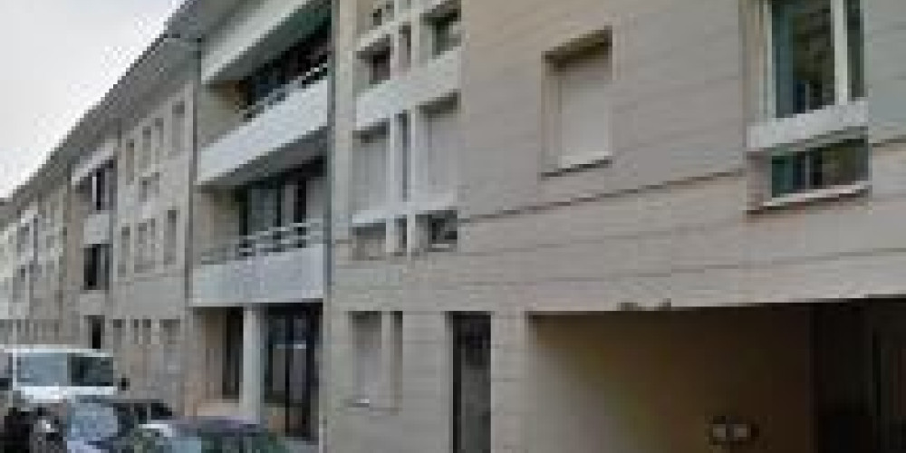 parking à BORDEAUX (33000)