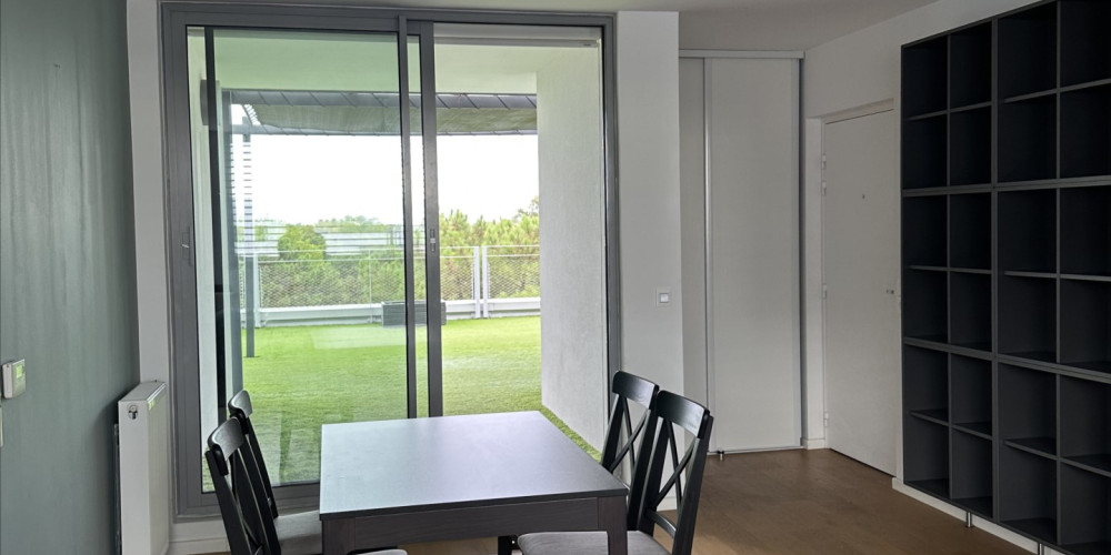 appartement à BORDEAUX (33300)
