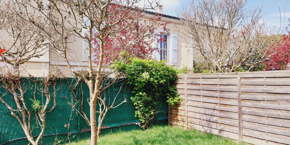 maison à STE TERRE (33350)