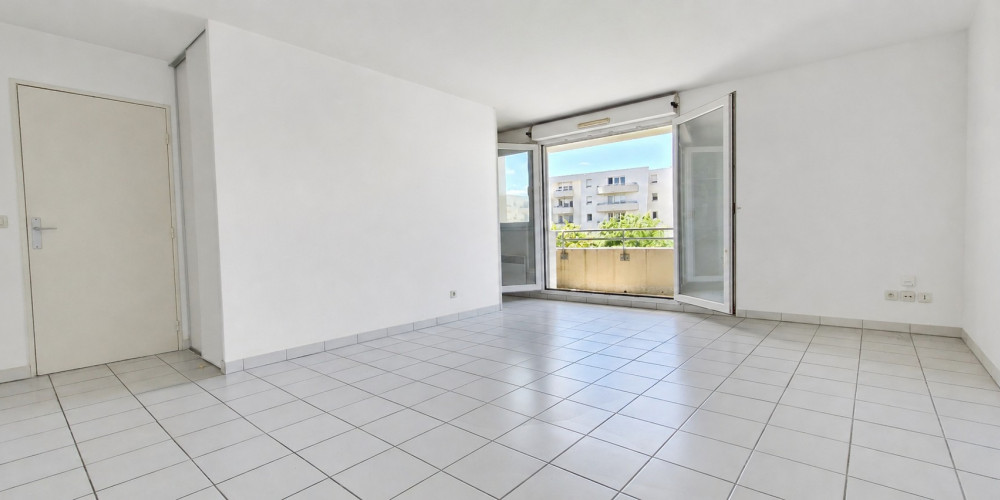 appartement à BORDEAUX (33300)