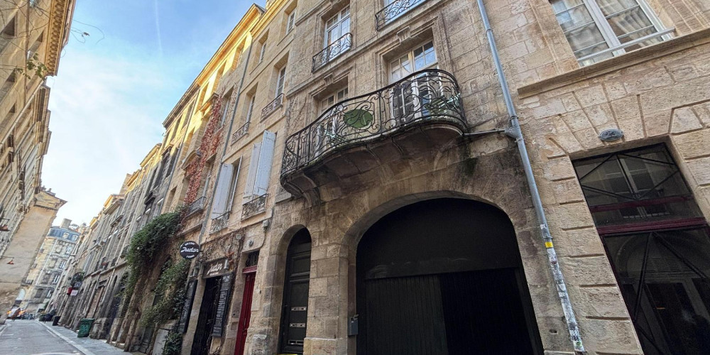 appartement à BORDEAUX (33000)