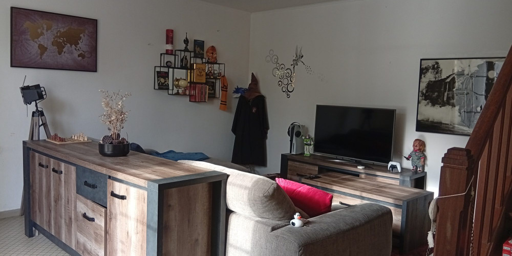 maison à MONTAGNE (33570)