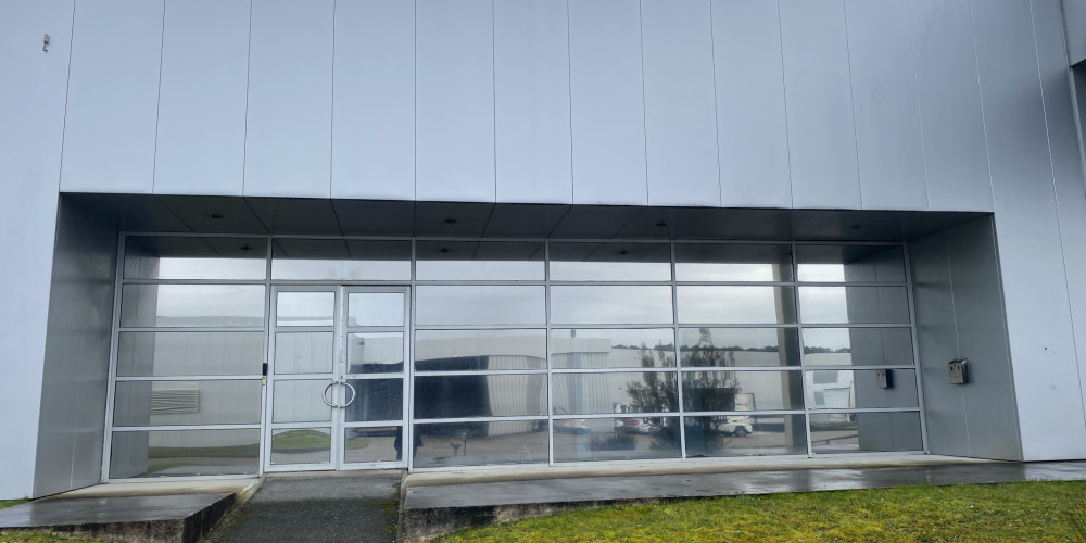 local industriel à CESTAS (33610)