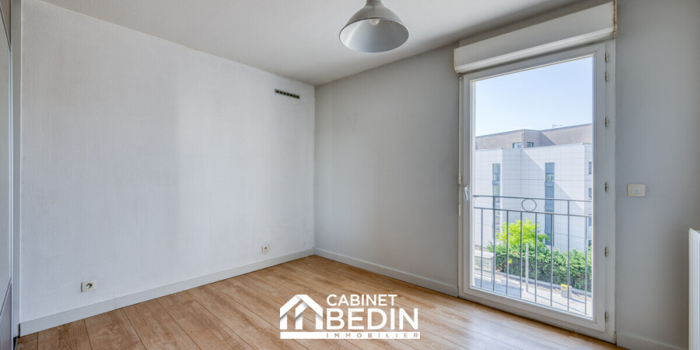 appartement à BORDEAUX (33300)