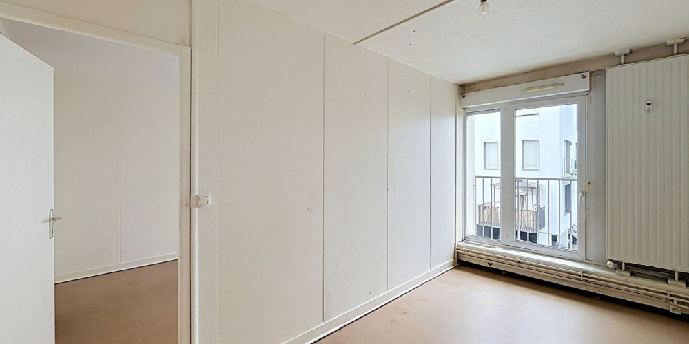 appartement à BORDEAUX (33300)
