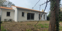 maison à VAYRES (33870)